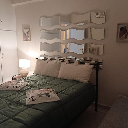 Marina Zea Christina'S House Apartment Piraeus Exterior photo